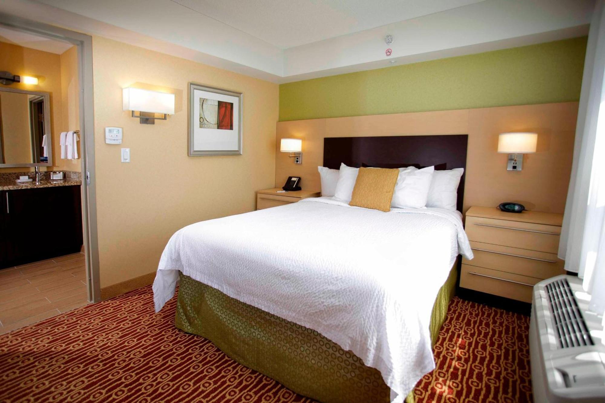 Towneplace Suites By Marriott Sudbury Eksteriør billede